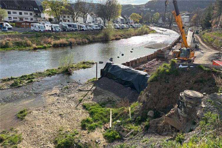Gewässerschutz an der Ahr erfordert umfangreiche technische Bauwerke.