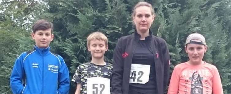 Gewannen vier Medaillen (v.re.) Aaron Jonas, Anke Schirmer, Jan Schirmer, Timo Kraus.Foto: privat