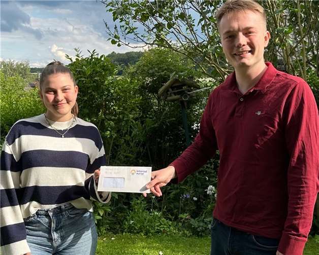 Gewonnen haben Anton Ackermann aus Ließem und Pauline Heyter aus Pech.  Foto: SPD Wachtberg