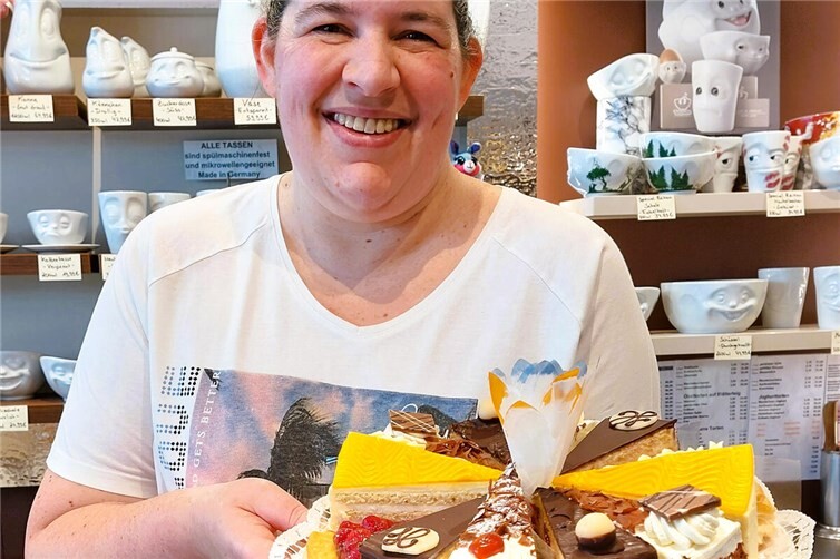 Gibt es etwas Köstlicheres als frischen Kuchen? Karin Strauß stellt eine bunte Mischung für Hemmessen zusammen.