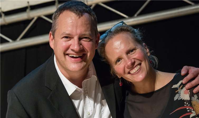 Gika Bäumer und Philip Ritter präsentieren den Gästen die schönsten Lieder zum Mitsingen – Schlager, Evergreens, Pop und Rock.Foto: privat