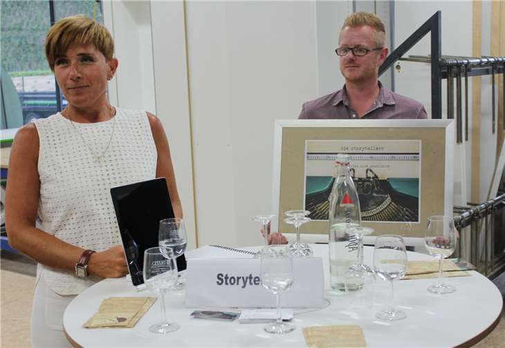 Gingen als Sieger aus der „Zweiten Ideenbörse des Kreises Ahrweiler“ hervor: „Die Storytellers“ von Irina Höfer (links). DU