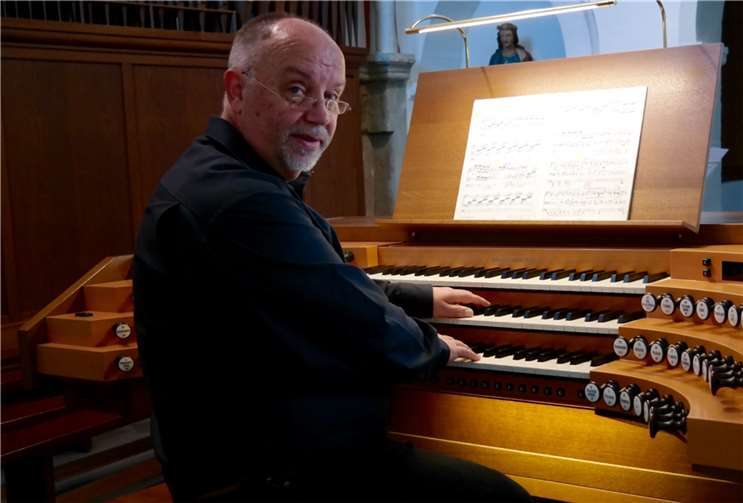 Gisbert Wüst präsentiert am 3. Juni pfingstliche Orgelmusik. Quelle: Stadt Bendorf