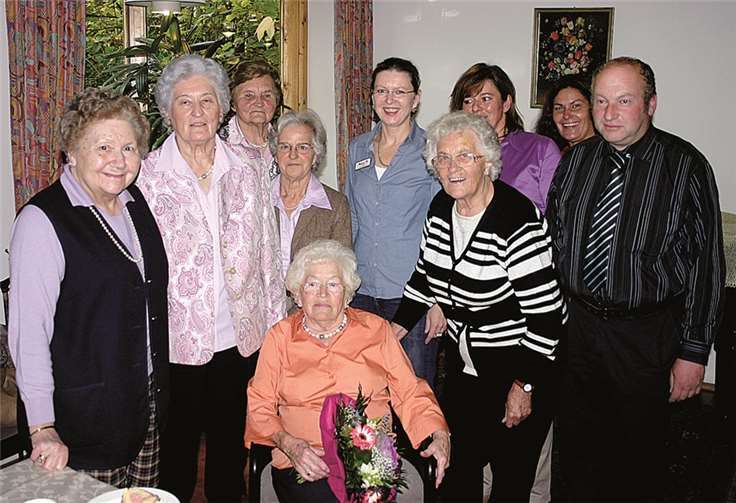 Gisela Scholten feierte im Franziskushaus in Sinzig ihren 90. Geburtstag im Kreise ihrer Lieben.RÜ