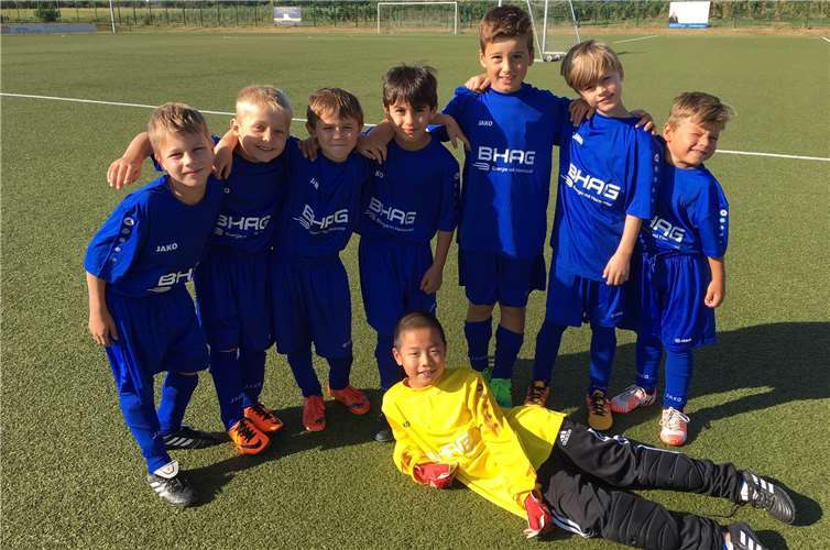 Gleich bei ihrer ersten Turnierteilnahme zeigt die Unkeler F-Jugend eine überzeugende Leistung. privat