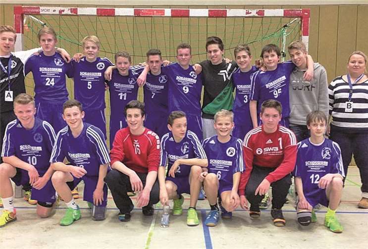 Glückliche Gesichter nach dem vorzeitigen Gewinn der Meisterschaft in der Verbandsliga. privat