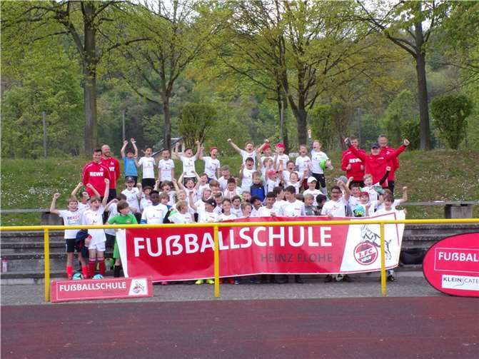 Glückliche Teilnehmer beim Fußballcamp in Bad Breisig.  Foto: privat