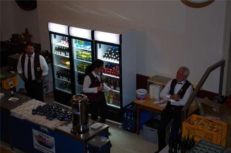 Glühwein und Punsch stillten neben anderen kalten Getränken die durstigen Seelen.