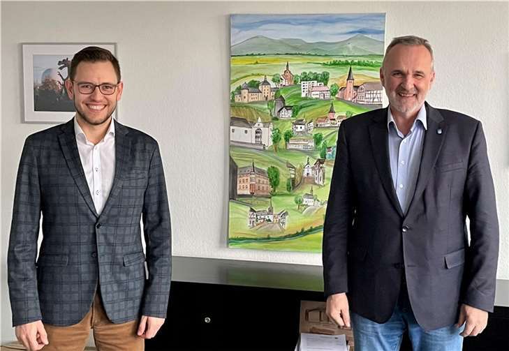 Godesbergs Bezirksbürgermeister Christoph Jansen (li.) zu Besuch bei Wachtbergs Bürgermeister Jörg Schmidt.  Foto: Gemeinde Wachtberg/bb