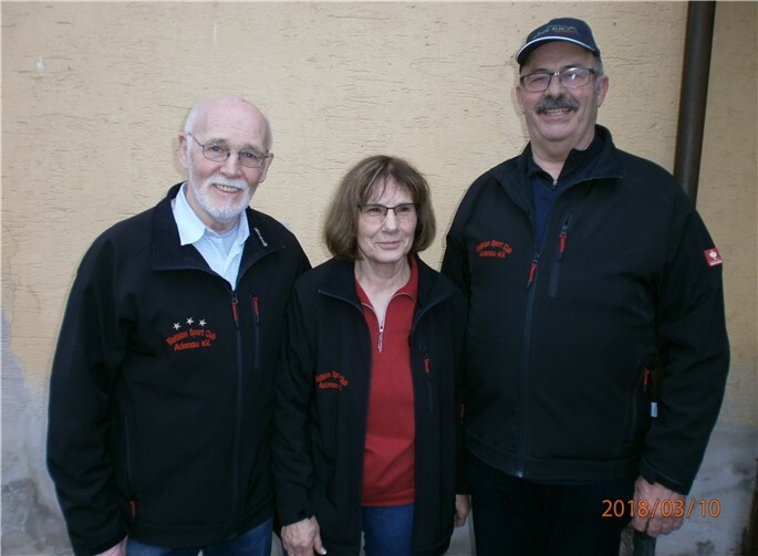 Gold mit dem Team und drei Einzelmedaillen : Robert Korden, Ingrid Metz, Klaus Brust.Foto: privat