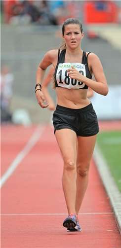 Goldmedaillengewinnerin Zoë Krischer auf der Zielgeraden. W. Birkenstock