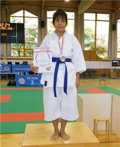 Golf für Karateka Shirley Fernan aus Bendorf. Privat