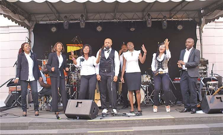 Gospelklänge gab es vom Chor des „Elo Zentrum“. ROB