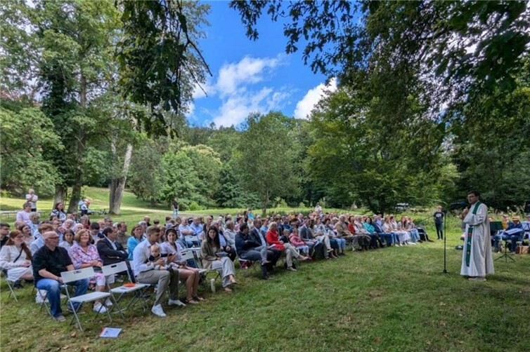 Gottesdienst am Rennenberger Bach in Linz