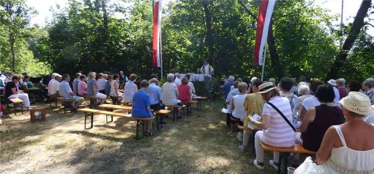 Gottesdienst an der Antoniuskapelle.Fotos: privat