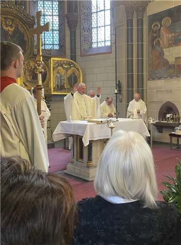 Gottesdienst mir Benedikt Welter als Zelebrant.  Fotos: privat