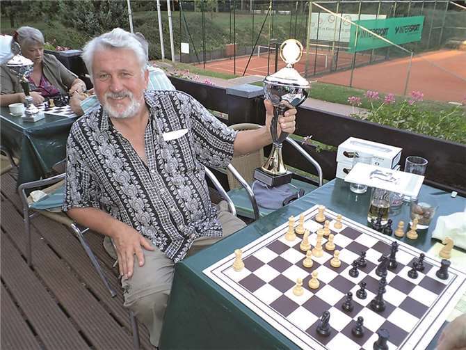 Gottfried Schumacher präsentierte stolz seine prunkvolle Errungenschaft. privat