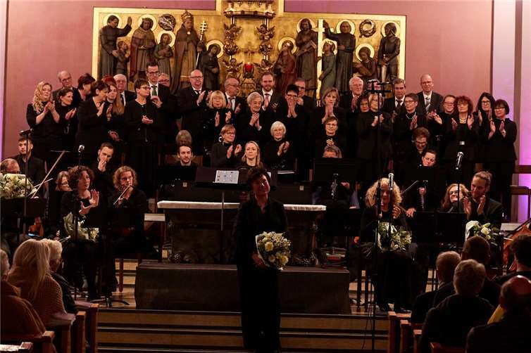 „Grandios“; „Wer nicht da war, hat echt was verpasst!“. So lauteten nur zwei der Reaktionen aus dem Publikum nach den beiden Aufführungen des Oratoriums „Jerusalem Schalom“ am 16. und 17. November in der Kärlicher Kirche St. Mauritius. Foto: privat