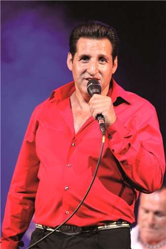 Gratis Bus-Transfer gibt es ab Andernach und weiteren Orten zu den einzigartigen Jubiläums-Events im röhrig-forum, wie „Django Reinhardt in Concert“. privat