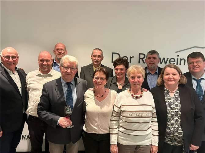 Gratulation für Edgar Flohe.  Foto: privat