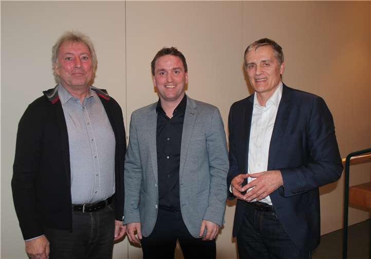 Gratulierten dem Kandidaten nach seiner einstimmig erfolgten Nominierung: Norbert Heidgen (rechts) und Günter Uhlmann, Vorsitzender der CDU Brohl-Lützing (links).