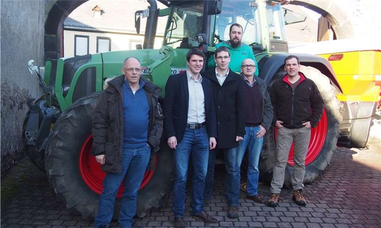 Thema der Veranstaltung ist die „Landwirtschaft im Einklang mit der Natur“ Gregor Brings (v.li.), Florian Krings (Vorsitzender VLF Mayen-Koblenz) Axel Heinemann, Henning Carstensen, Bernd Ternes und Johannes Maur. -UBU-