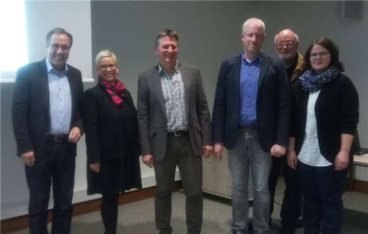 Gregor Eibes (v. l.), Landrat des Kreises Bernkastel-Wittlich, die Vizepräsidentin der SGD Nord Nicole Morsblech, Referatsleiter Dr. Roland Pietsch, Volker Hartmann, Axel Schmidt, Mona Christ (alle SGD Nord).  SGD Nord