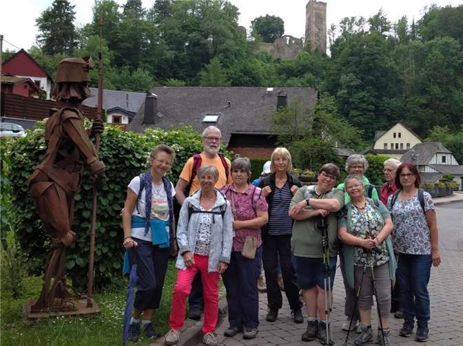 Grenzau entdecken: Wandertour mit Geschichte und Genuss. Foto: VG Weißenthurm / Nina Ketzner