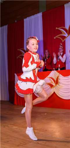 Greta Hirt, das neue Funkenmariechen der KA&KI Rot-Weiß. Privat