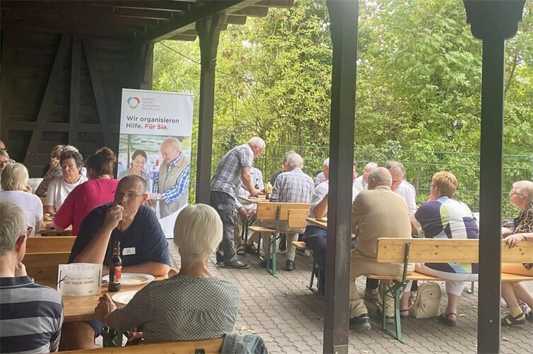 Grillen am Kaiserberg bei sonnigem Wetter