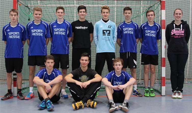 Groß ist die Freude der Mannschaft über den Turniersieg. privat