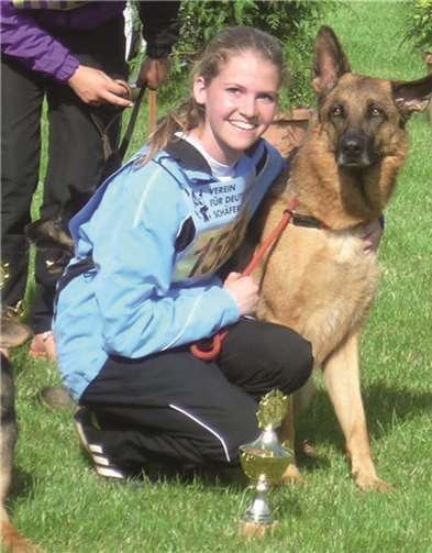 Groß war die Freude bei Mensch und Hund über den neuerlichen Podiumsplatz. privat