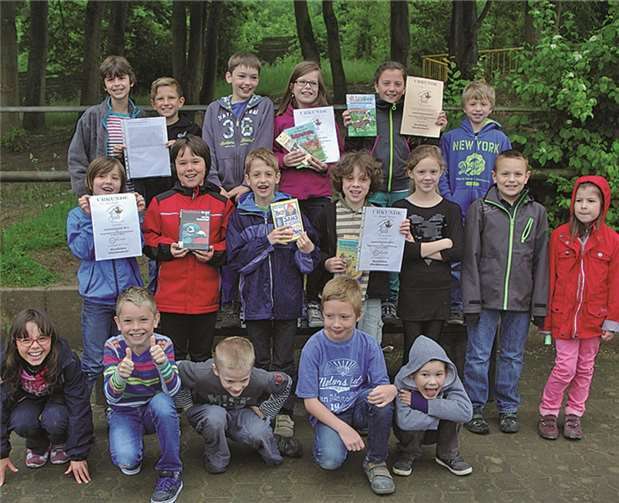 Groß war die Freude bei den Gewinnern des Lesewettbewerbes. privat