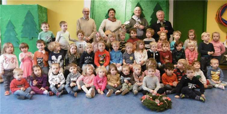 Groß war die Freude bei den Kindern als sie musikalisch begleitet wurden. privat