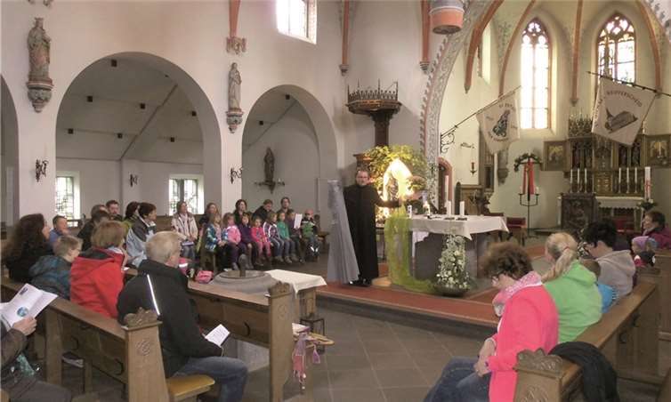 Groß war die Teilnahme an der Veranstaltung „Mit der Bibel im Rucksack“. privat
