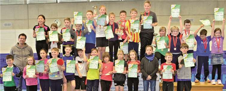 Groß war die Zahl der Kinder, die bei der Tischtennis-Minimeisterschaft in St. Katharinen um den Sieg in den einzelnen Altersklassen kämpften. privat