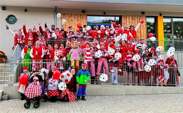 Großartige Beteiligung des FV Erpel beim Karnevalsumzug.  Foto: privat