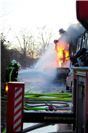 Großbrand in der Halle eines KFZ-Handels und Zubehörbetriebes