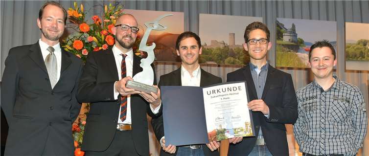 Große Ehre für UNSER*NOTARZT: Das Projekt, das bereits den achten „Zukunftspreis Heimat“ der Volksbank RheinAhrEifel eG gewonnen hat, ist jetzt für den „Deutschen Engagementpreis 2016“ nominiert.Volksbank RheinAhrEifel