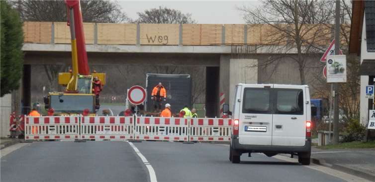 Große Fortschritte macht der Bau der Lärmschutzwand in Miel.privat