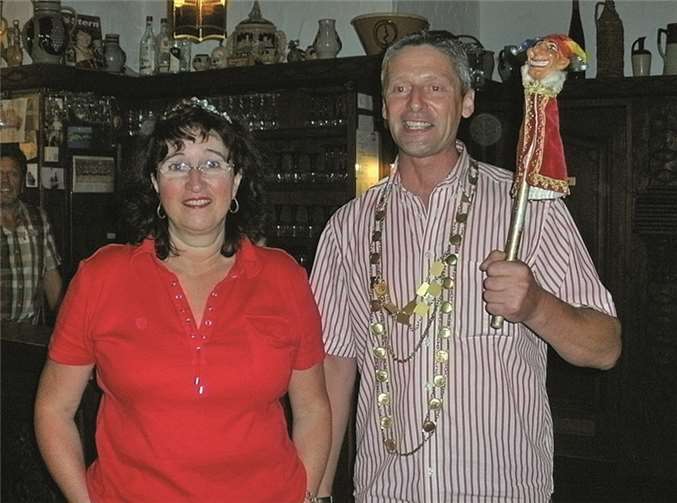 Große Freude bei den Burgener Narren: für die nächste Session wurde der neue Prinz Ralf (Tegtmeier) 1. mit Gattin Irene Madlé gewählt. privat