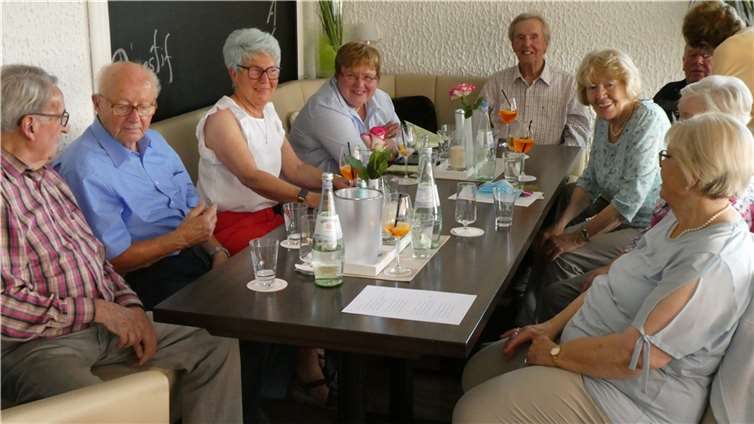 Große Freude bei den Mitgliedern der Seniorengemeinschaft beim ersten Treffen nach 19 Monaten. Foto: privat