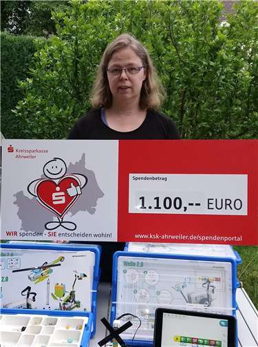 Große Freude herrschte beim Förderverein der Grundschule Sinzig über die großzügige Spende. Foto: privat