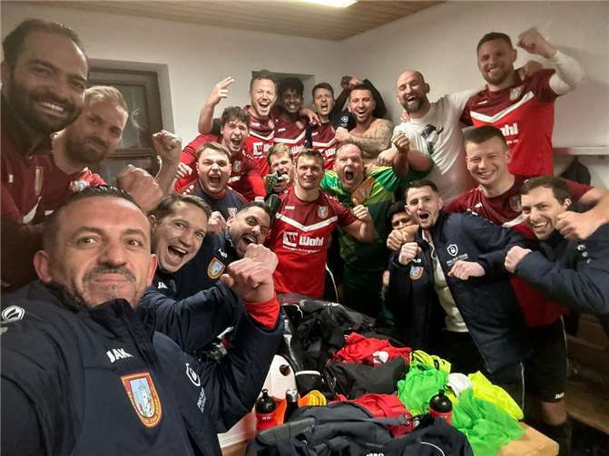 Große Freude über den Auswärtssieg.Foto: privat