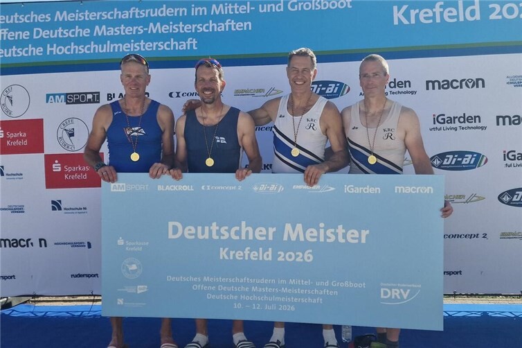 Große Freude über den Sieg bei v.re. Carsten Anspach, Dirk Zimmer, Lars Komorowski, Stefan Heyde