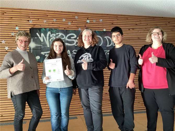 Große Freude über den verdienten zweiten Mensastern.Foto: Yvonne Adams