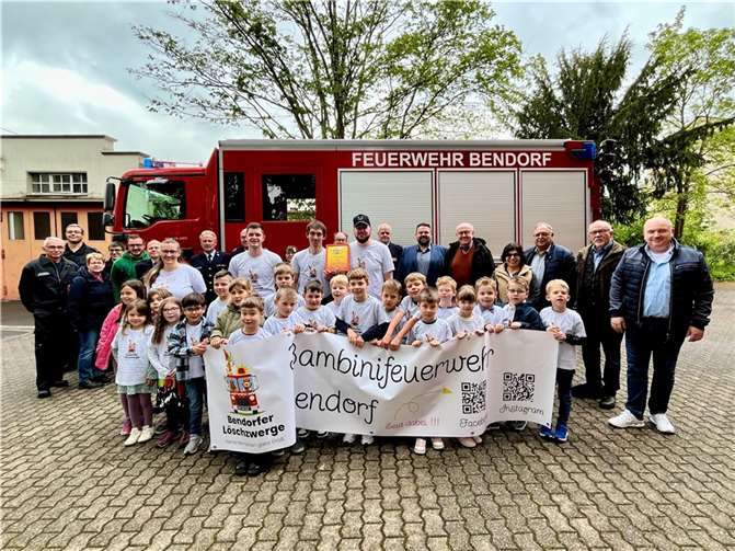 Große Freude über die Gründung der Bambini-Feuerwehr Bendorf.  Fotos: Stadt Bendorf