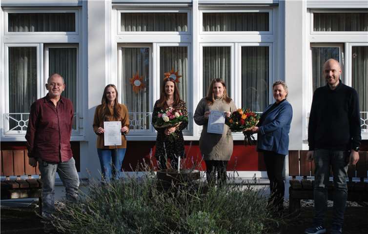 Große Freude über die erneut hervorragenden Ergebnisse bei allen Beteiligten des Ignatius-Lötschert-Hauses. Foto:Dernbacher Gruppe Katharina Kasper