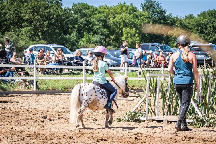 Große und kleine Teilnehmer gaben alles beim Trailparcours.