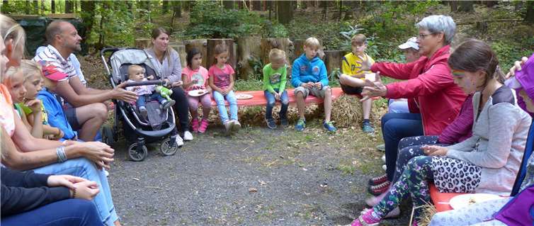 Großen Anklang fand das Programm des Kinderfestes auf dem Waldparkplatz.privat